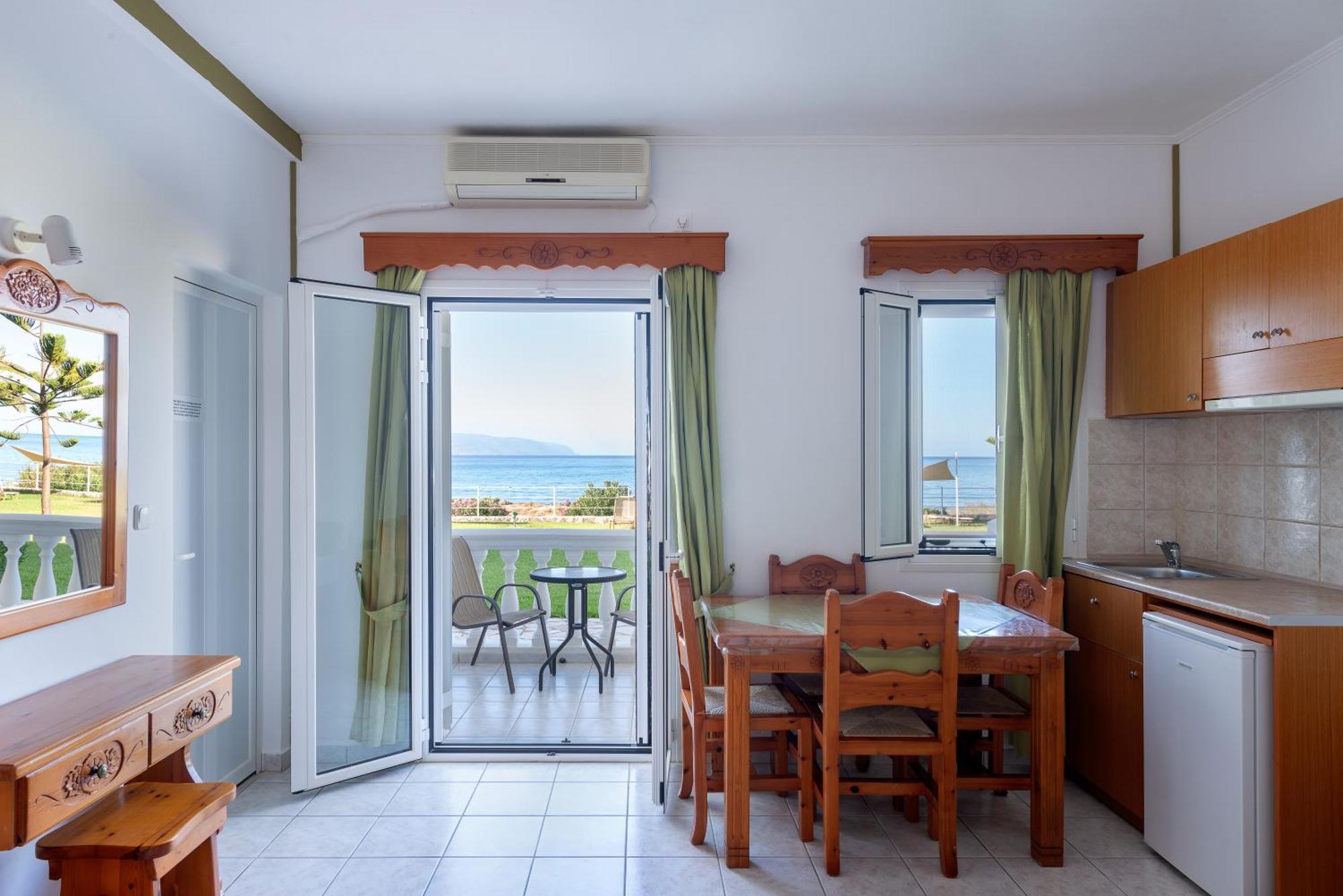 Marina Bay Hotel Ratzaklion Екстер'єр фото