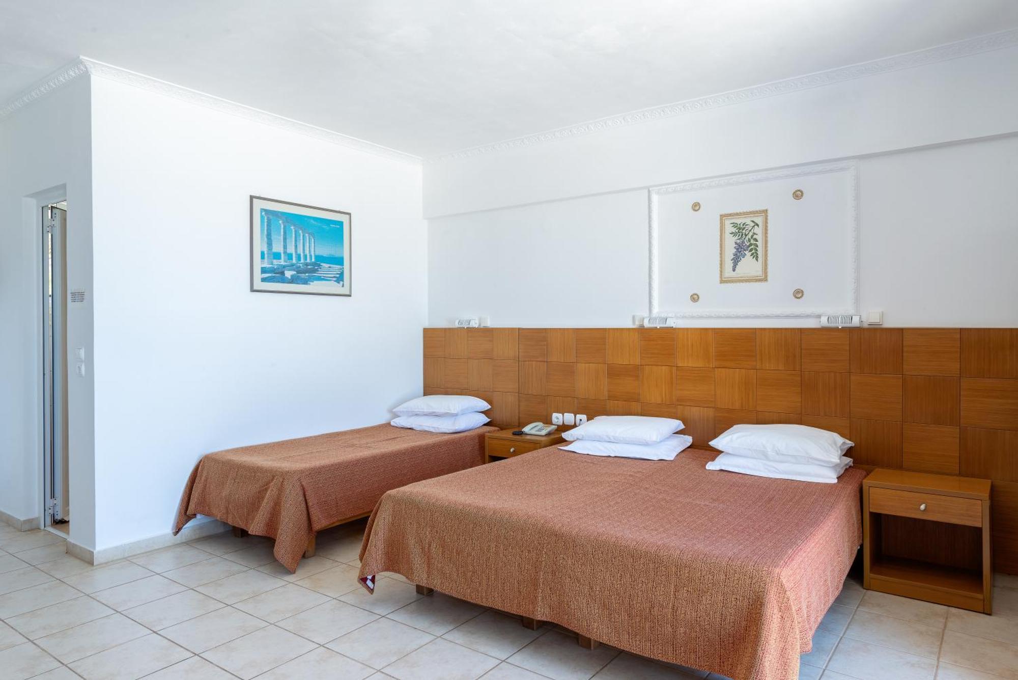 Marina Bay Hotel Ratzaklion Екстер'єр фото